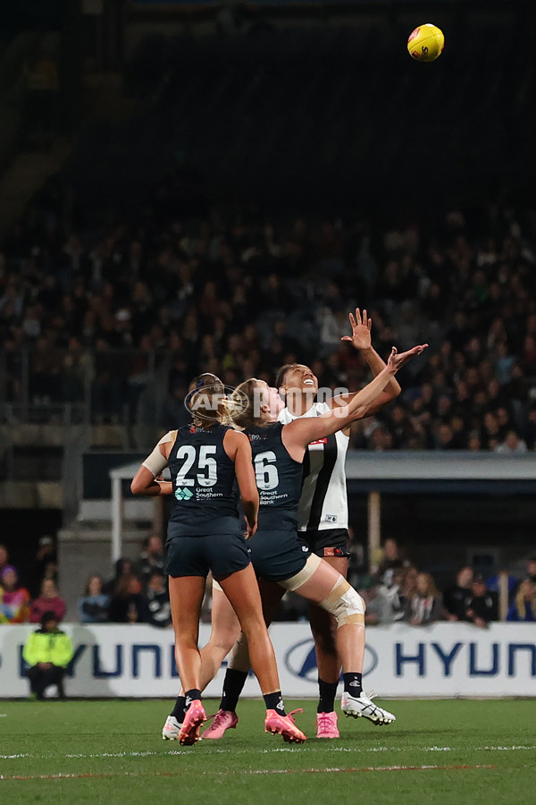 AFLW 2025 Round 01 - Carlton v Collingwood - A-61334092