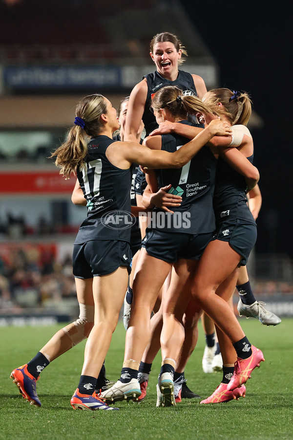 AFLW 2025 Round 01 - Carlton v Collingwood - A-61334121