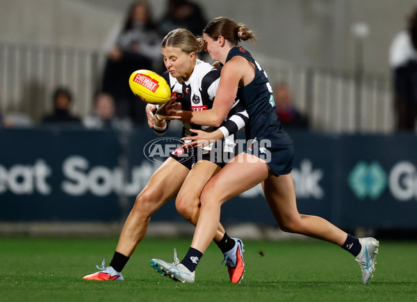 AFLW 2025 Round 01 - Carlton v Collingwood - A-61334128