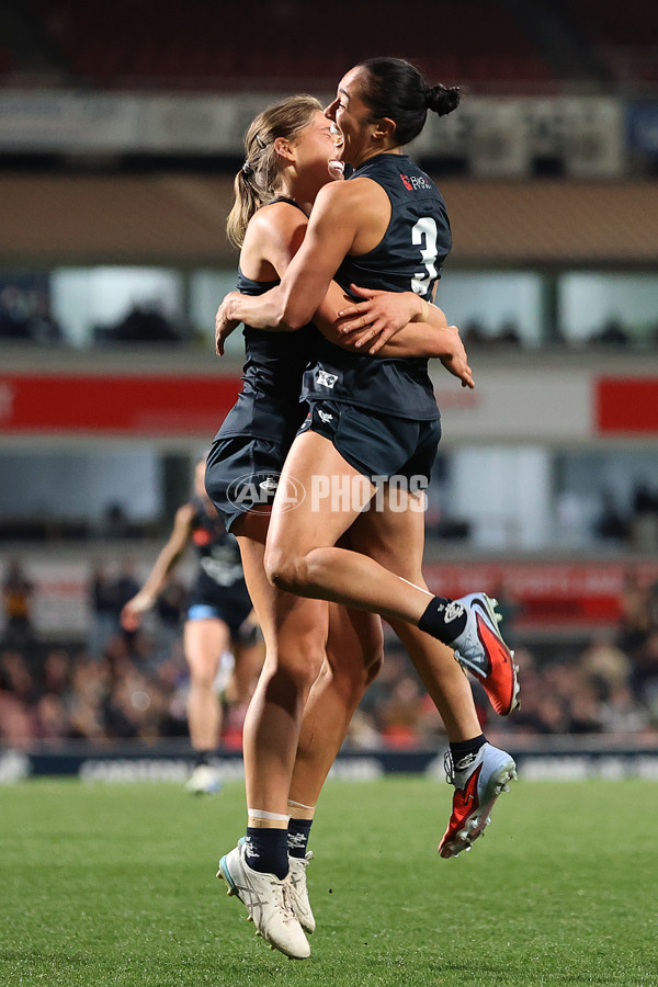 AFLW 2025 Round 01 - Carlton v Collingwood - A-61334988