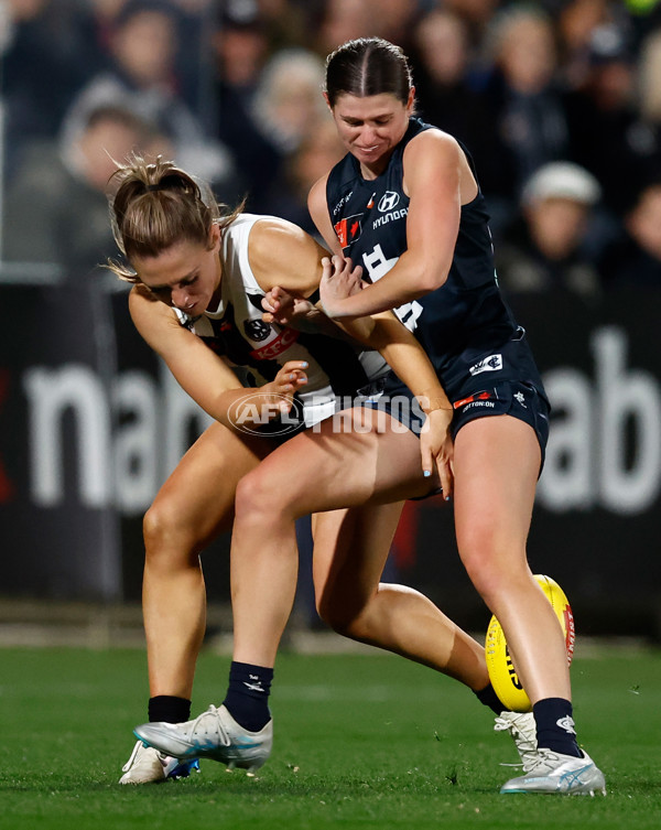 AFLW 2025 Round 01 - Carlton v Collingwood - A-61335008