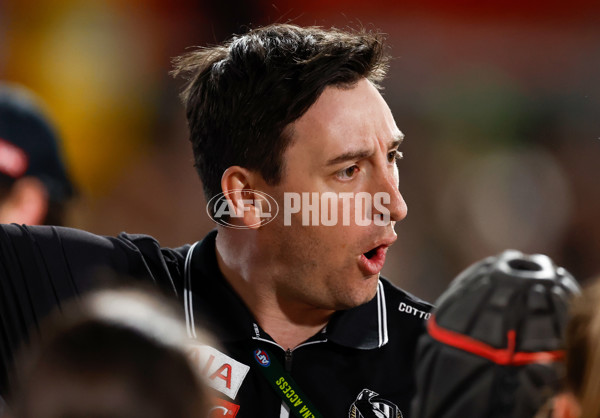 AFLW 2025 Round 01 - Carlton v Collingwood - A-61337281
