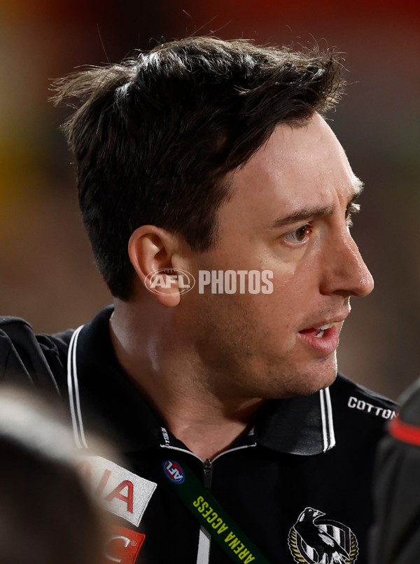 AFLW 2025 Round 01 - Carlton v Collingwood - A-61337283
