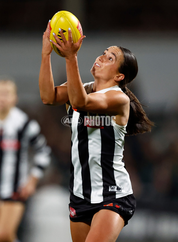 AFLW 2025 Round 01 - Carlton v Collingwood - A-61340163