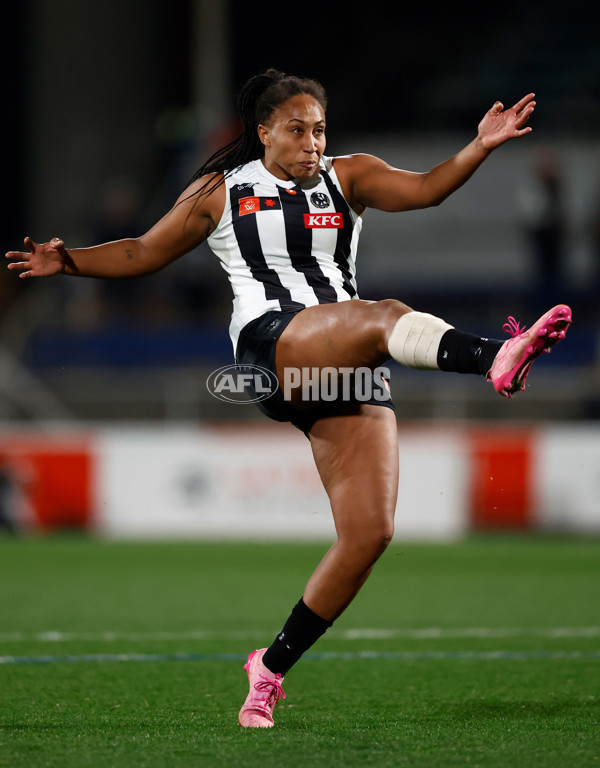 AFLW 2025 Round 01 - Carlton v Collingwood - A-61341145