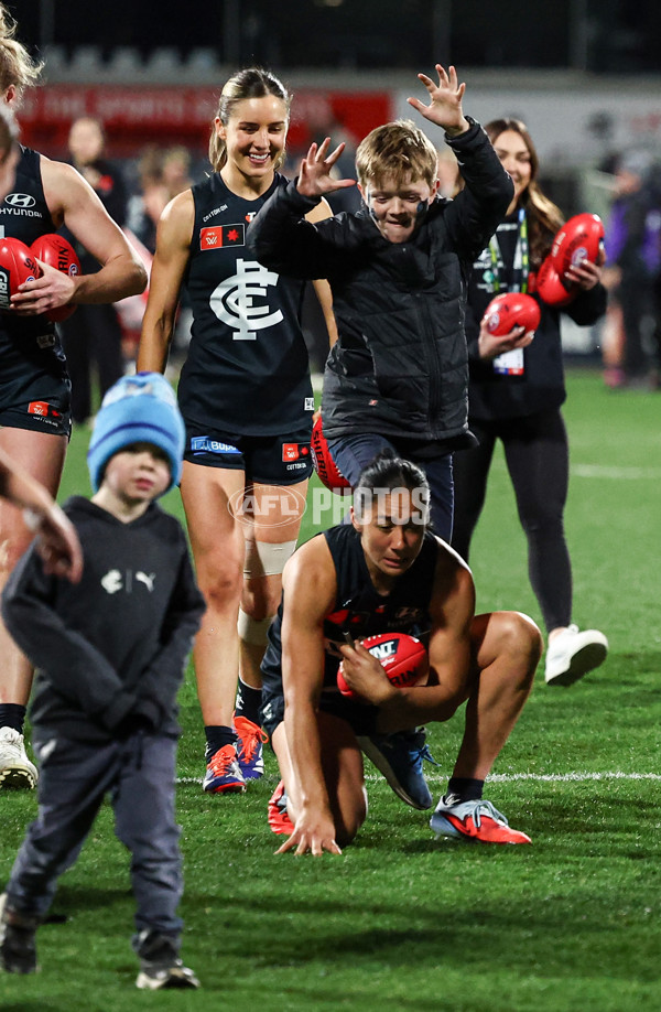 AFLW 2025 Round 01 - Carlton v Collingwood - A-61341179
