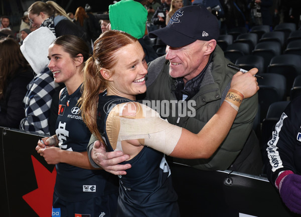 AFLW 2025 Round 01 - Carlton v Collingwood - A-61341180