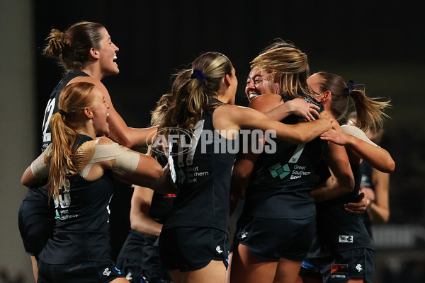 AFLW 2025 Round 01 - Carlton v Collingwood - A-61353391