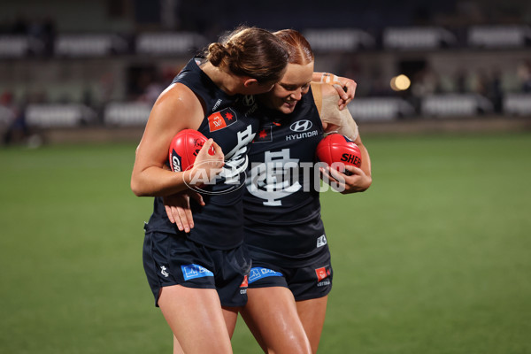 AFLW 2025 Round 01 - Carlton v Collingwood - A-61353408