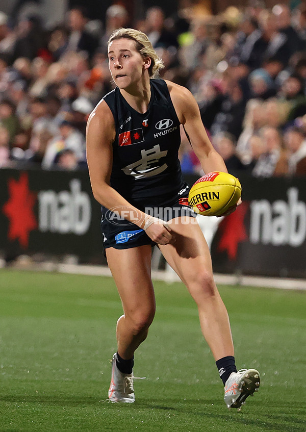 AFLW 2025 Round 01 - Carlton v Collingwood - A-61353425