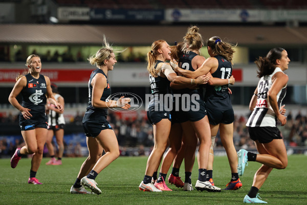 AFLW 2025 Round 01 - Carlton v Collingwood - A-61354268
