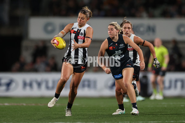 AFLW 2025 Round 01 - Carlton v Collingwood - A-61354279