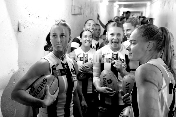AFLW 2025 Round 01 - Carlton v Collingwood - A-61354325