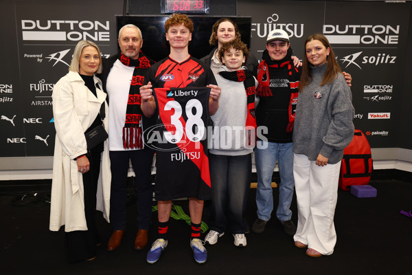 AFL 2025 Round 23 - Essendon v St Kilda - A-61367293