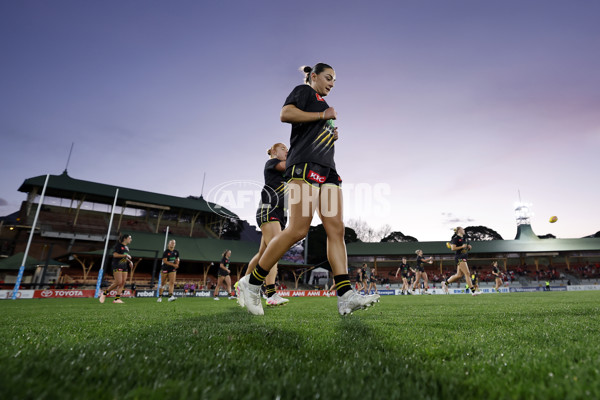 AFLW 2025 Round 01 - Sydney v Richmond - A-61368520