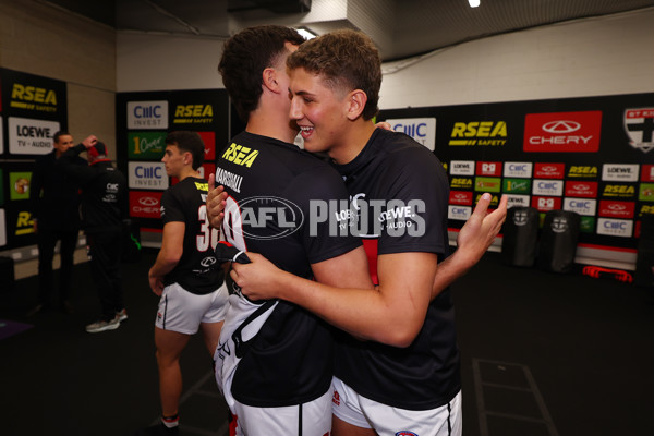 AFL 2025 Round 23 - Essendon v St Kilda - A-61368555