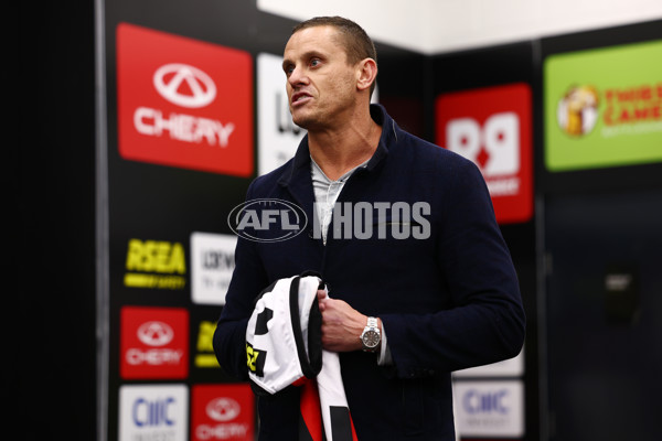AFL 2025 Round 23 - Essendon v St Kilda - A-61368574