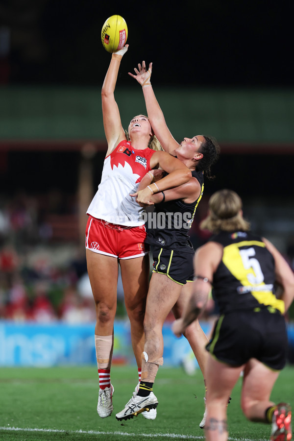 AFLW 2025 Round 01 - Sydney v Richmond - A-61368581