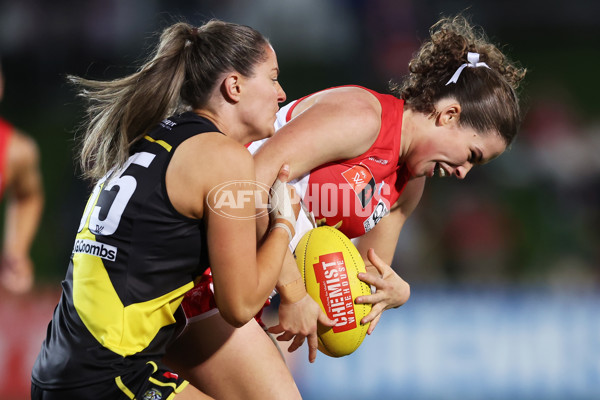 AFLW 2025 Round 01 - Sydney v Richmond - A-61369643