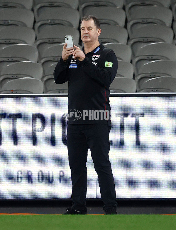 AFL 2025 Round 23 - Essendon v St Kilda - A-61369650