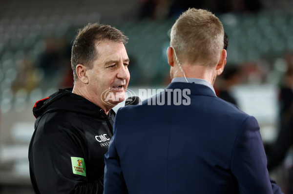 AFL 2025 Round 23 - Essendon v St Kilda - A-61369675