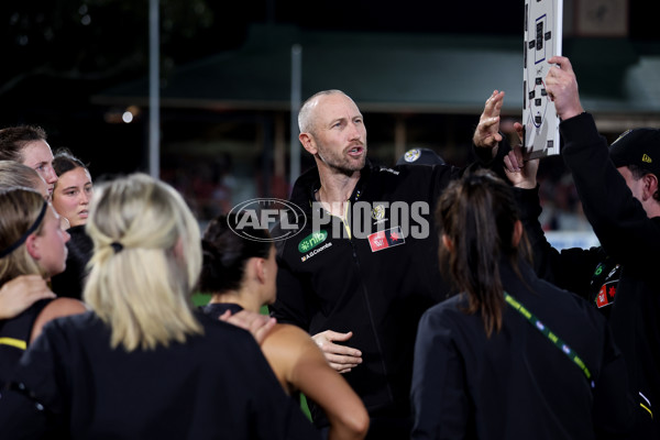 AFLW 2025 Round 01 - Sydney v Richmond - A-61369711