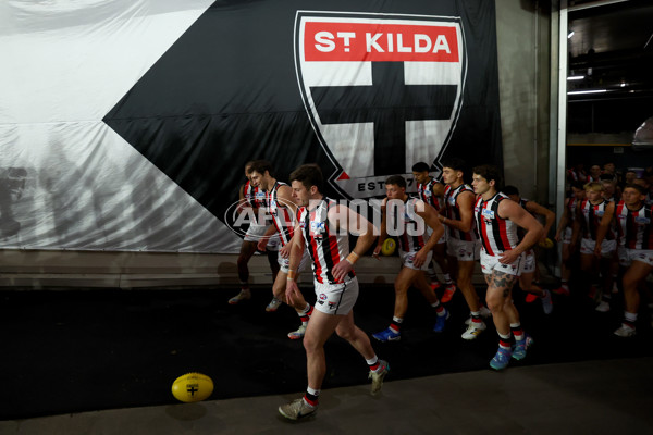 AFL 2025 Round 23 - Essendon v St Kilda - A-61371214
