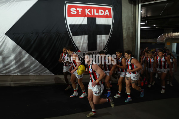 AFL 2025 Round 23 - Essendon v St Kilda - A-61371219