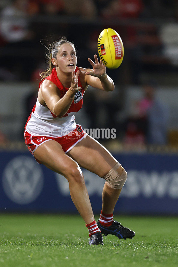 AFLW 2025 Round 01 - Sydney v Richmond - A-61372489