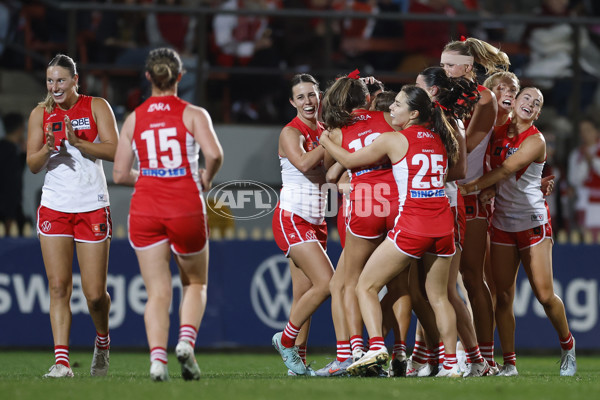 AFLW 2025 Round 01 - Sydney v Richmond - A-61372510