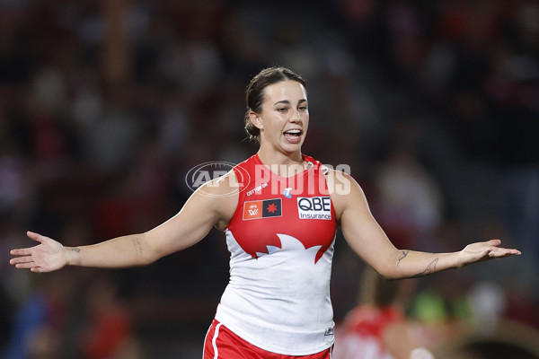 AFLW 2025 Round 01 - Sydney v Richmond - A-61374244