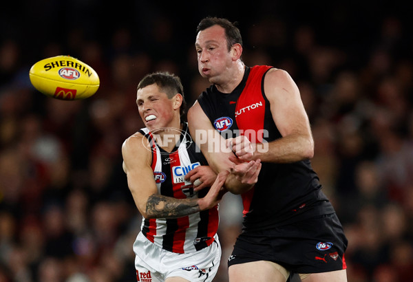 AFL 2025 Round 23 - Essendon v St Kilda - A-61375459