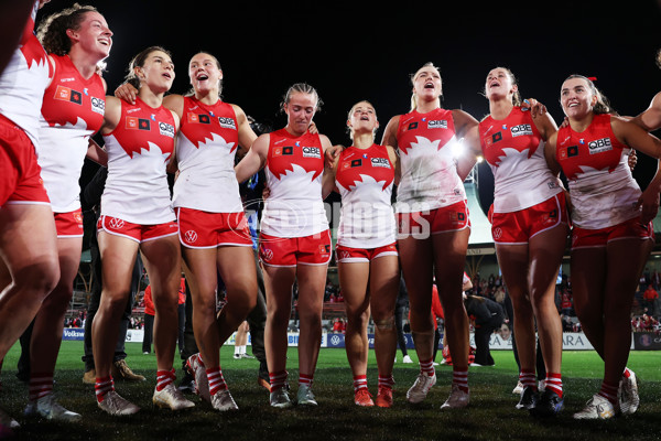 AFLW 2025 Round 01 - Sydney v Richmond - A-61375474