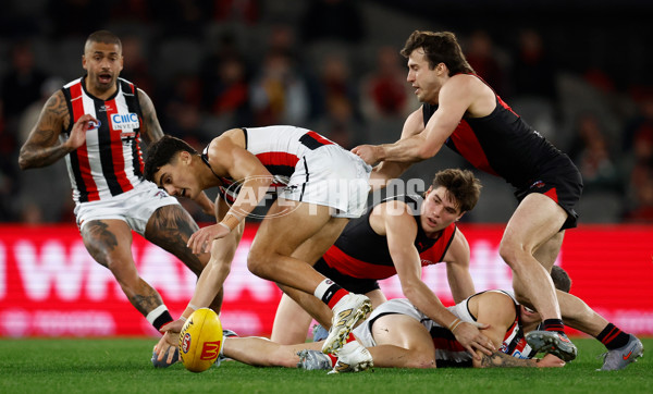 AFL 2025 Round 23 - Essendon v St Kilda - A-61376897