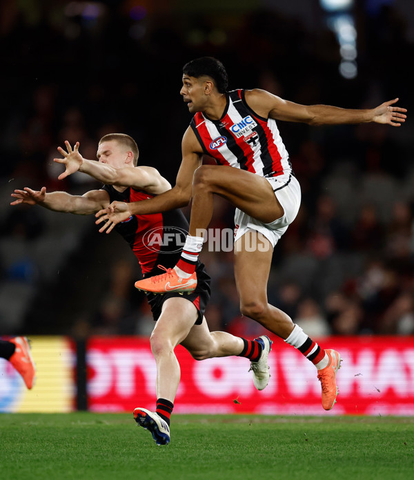 AFL 2025 Round 23 - Essendon v St Kilda - A-61376898