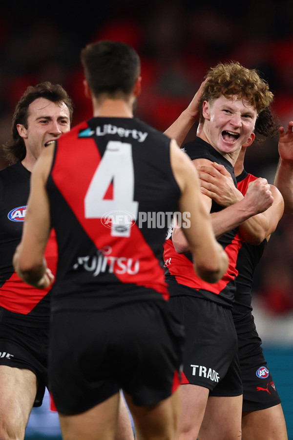 AFL 2025 Round 23 - Essendon v St Kilda - A-61378307