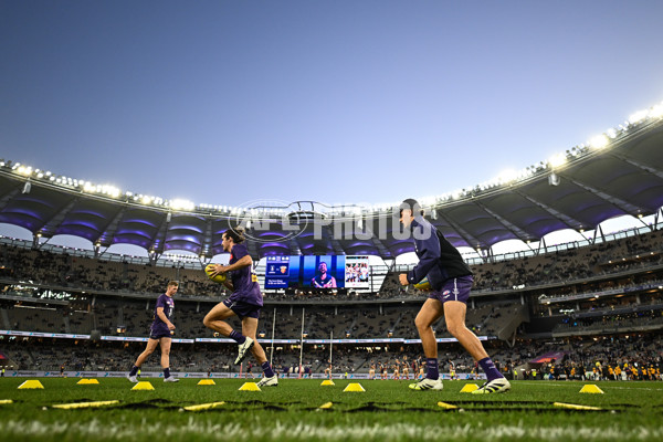 AFL 2025 Round 23 - Fremantle v Brisbane - A-61378316