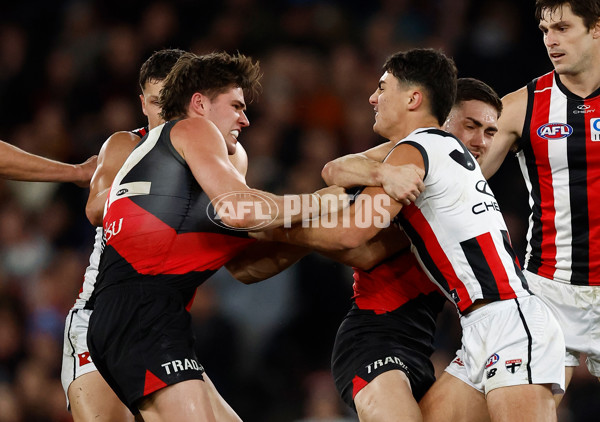 AFL 2025 Round 23 - Essendon v St Kilda - A-61378355