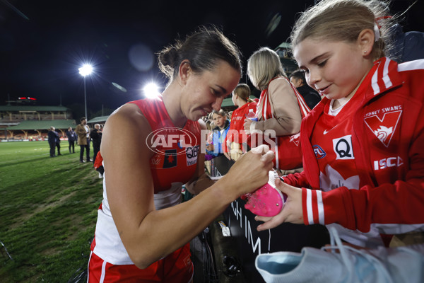 AFLW 2025 Round 01 - Sydney v Richmond - A-61378369