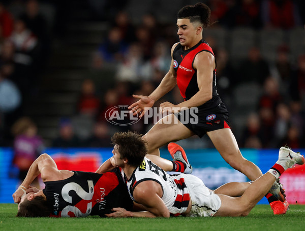 AFL 2025 Round 23 - Essendon v St Kilda - A-61378385