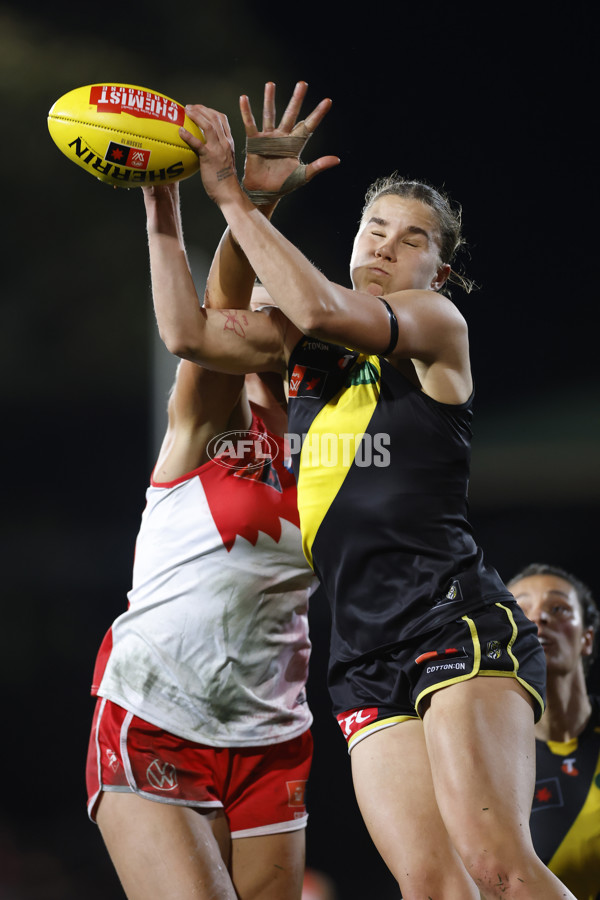 AFLW 2025 Round 01 - Sydney v Richmond - A-61378390