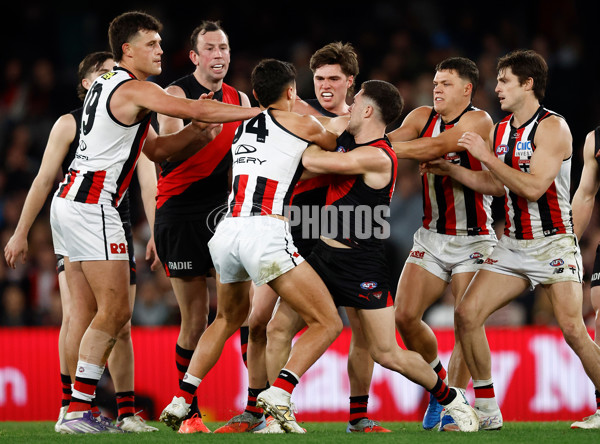 AFL 2025 Round 23 - Essendon v St Kilda - A-61379429
