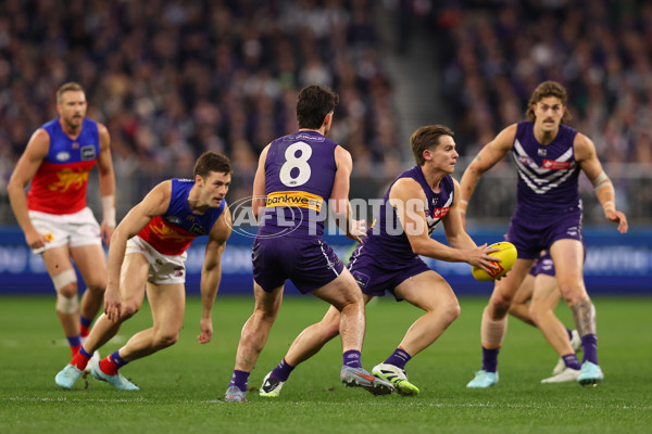 AFL 2025 Round 23 - Fremantle v Brisbane - A-61379509