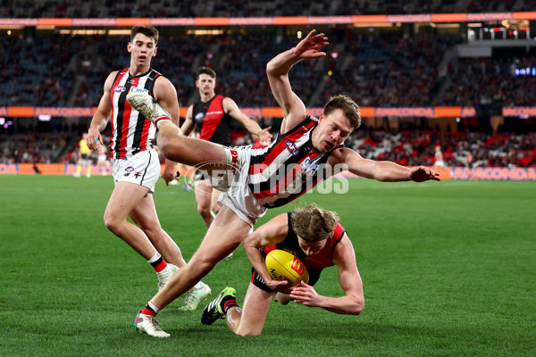 AFL 2025 Round 23 - Essendon v St Kilda - A-61381048