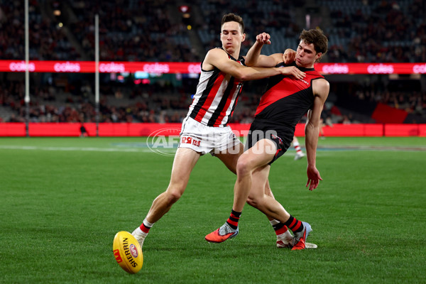 AFL 2025 Round 23 - Essendon v St Kilda - A-61381064