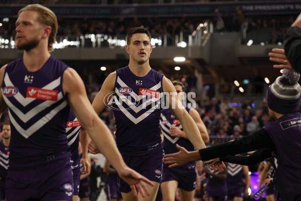 AFL 2025 Round 23 - Fremantle v Brisbane - A-61381081