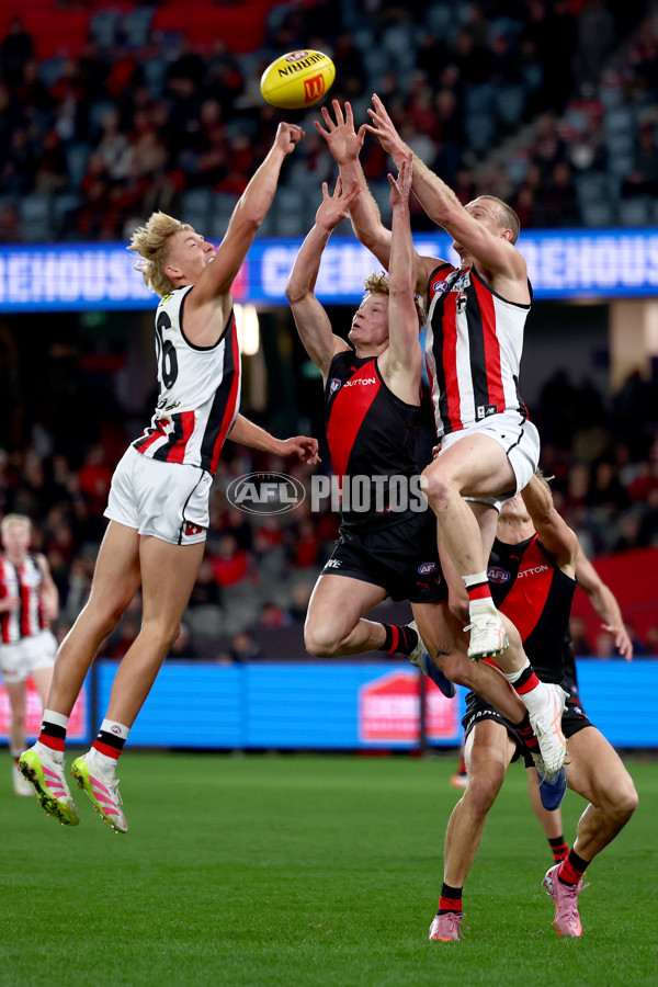 AFL 2025 Round 23 - Essendon v St Kilda - A-61381091