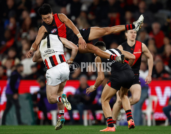 AFL 2025 Round 23 - Essendon v St Kilda - A-61381105