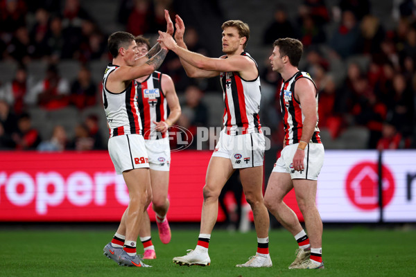 AFL 2025 Round 23 - Essendon v St Kilda - A-61381111