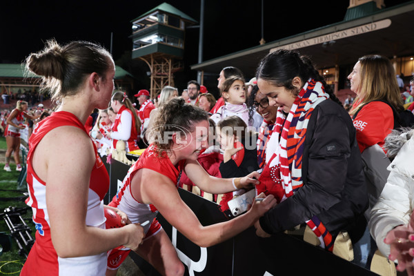 AFLW 2025 Round 01 - Sydney v Richmond - A-61382507